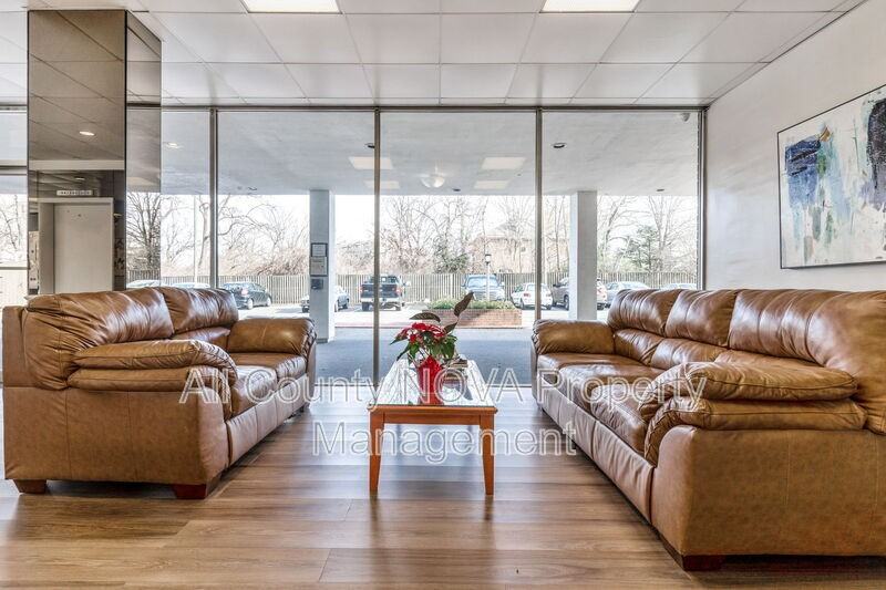 4343 Cherry Hill Rd #701 - Photo 7 of 31