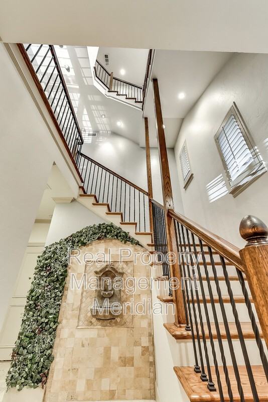 3822 Brown St - Photo 2 of 16