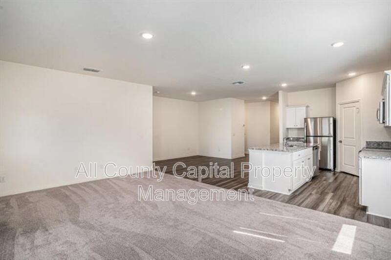 7439 Corral Smt - Photo 4 of 25