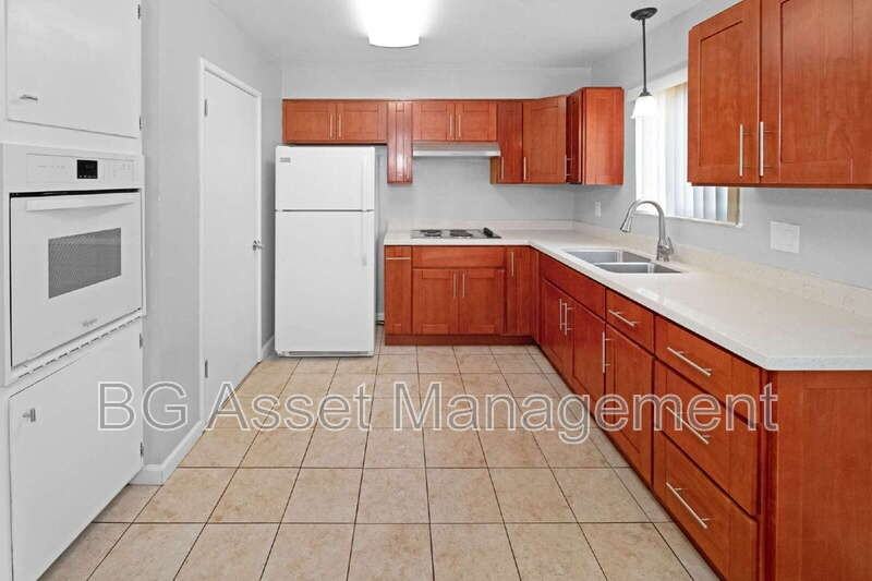 413 San Marco St #1 - Photo 4 of 19