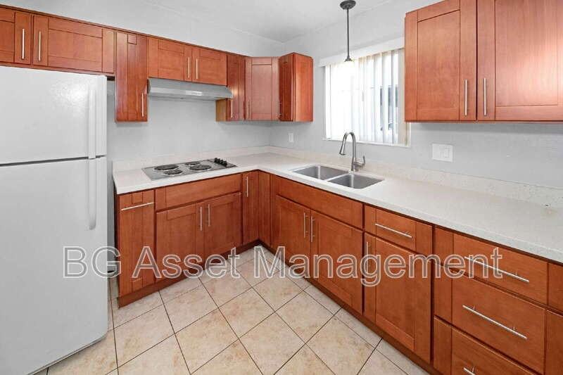 413 San Marco St #1 - Photo 5 of 19