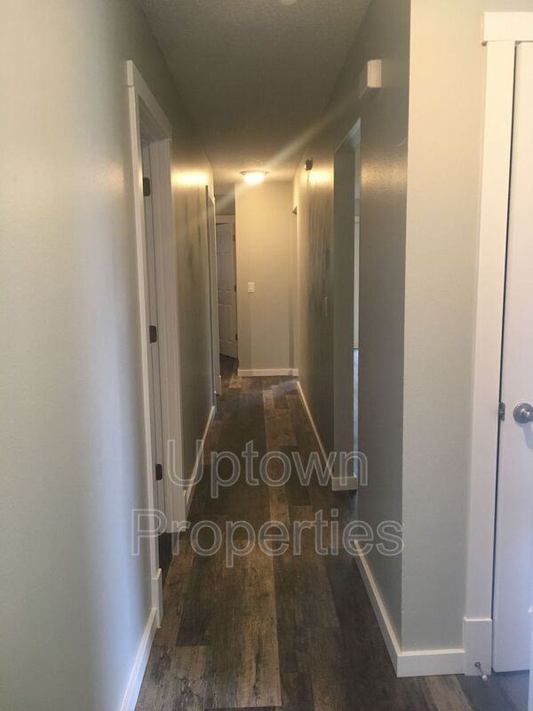 8020 Sw Thorn St - Photo 5 of 10