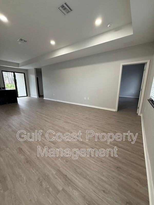 3315 53rd St W - Photo 5 of 34