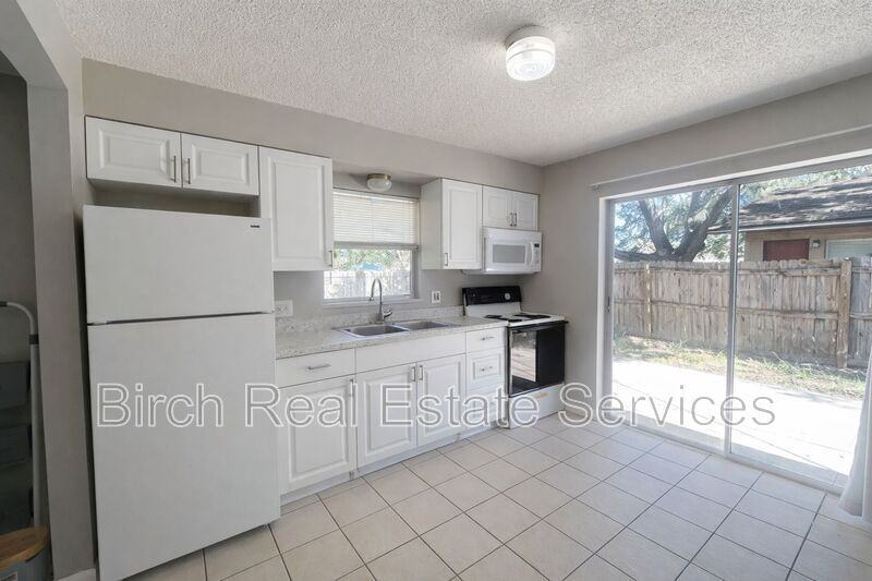 449 2nd Ave - Photo 6 of 14