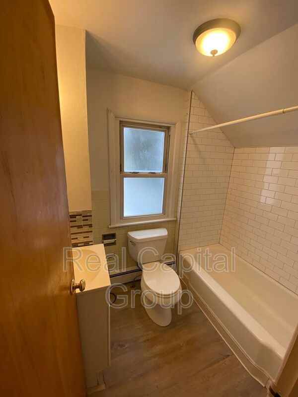 180 Euclid Ave #2 - Photo 3 of 6
