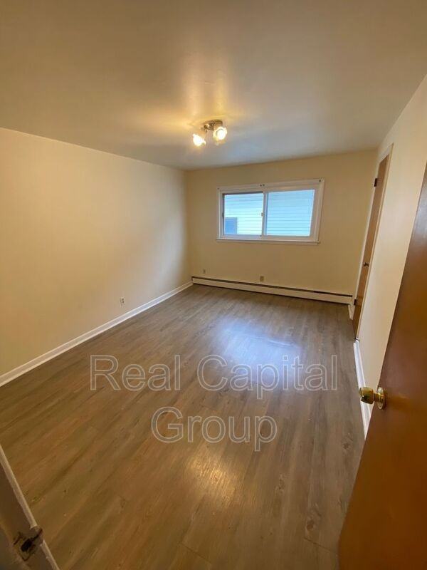 180 Euclid Ave #2 - Photo 6 of 6