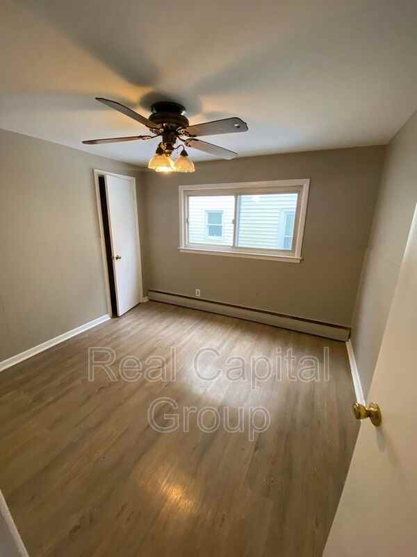 180 Euclid Ave #1 - Photo 7 of 9