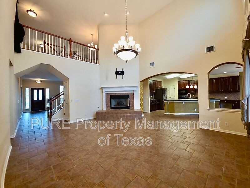 1103 Seton Hall Ln - Photo 3 of 33