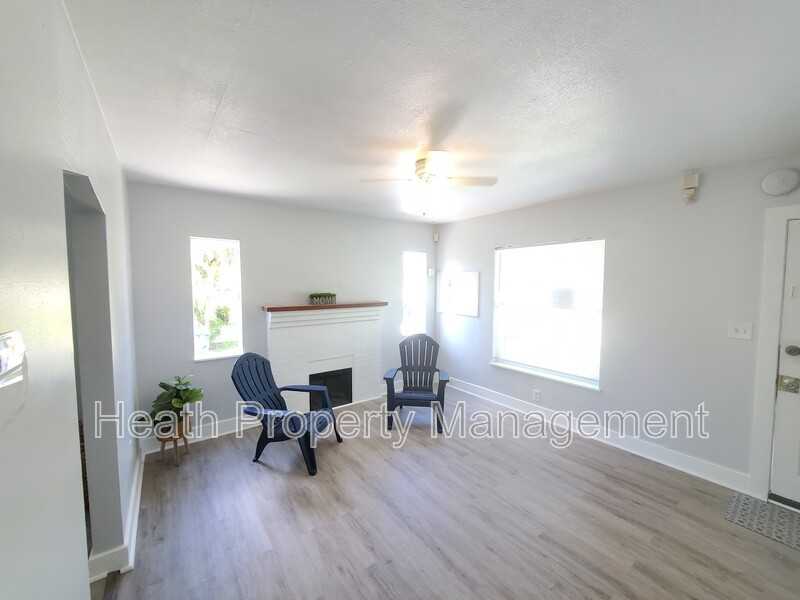 1735 25th St S #1 - Photo 5 of 37