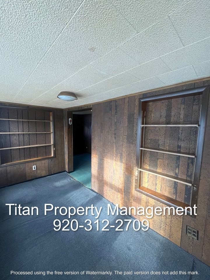 314 East Fond Du Lac Street - Photo 4 of 10