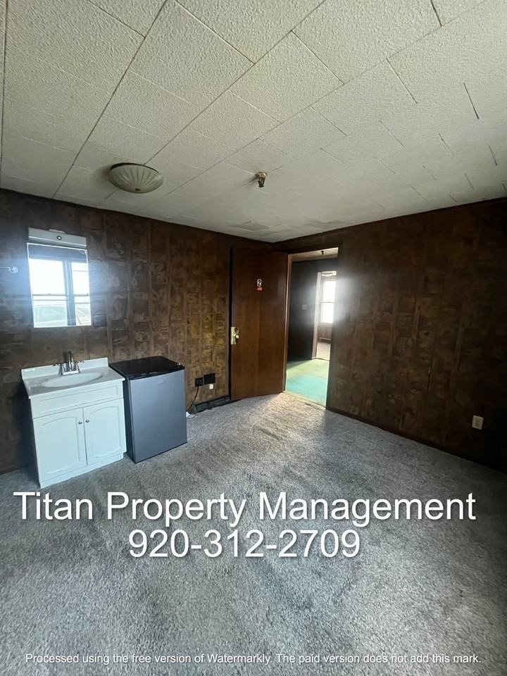 314 East Fond Du Lac Street - Photo 6 of 10