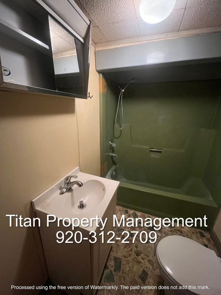 314 East Fond Du Lac Street - Photo 7 of 10