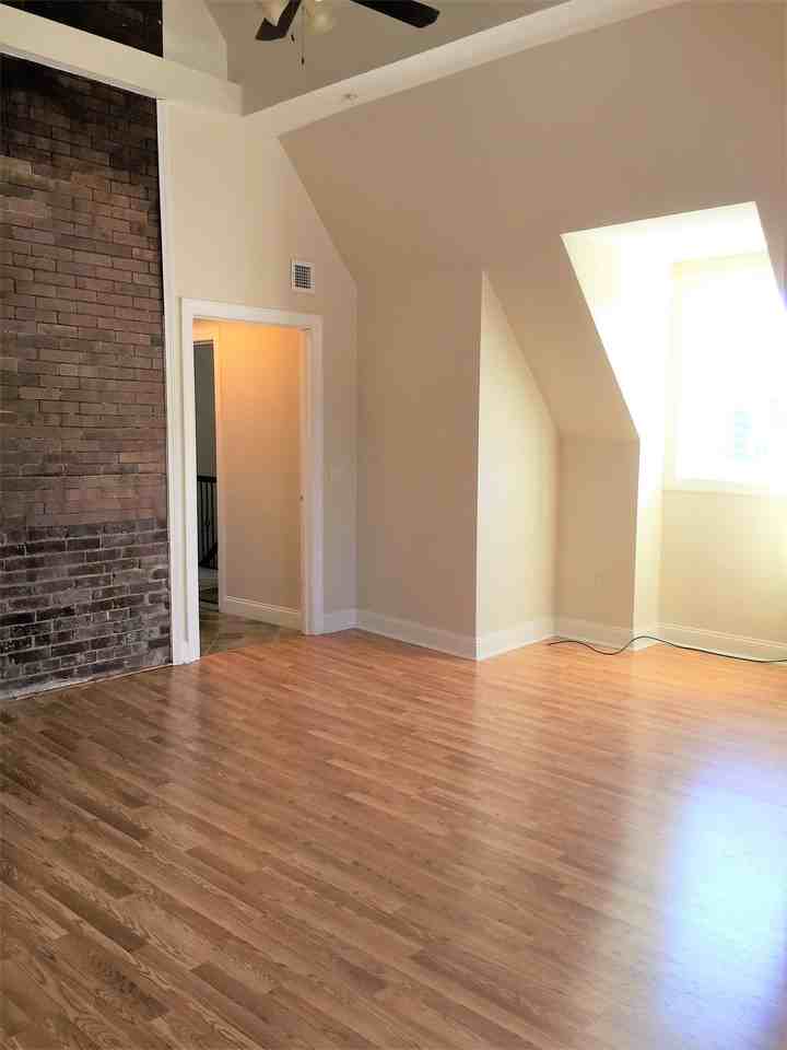 Baum 5511 - Photo 6 of 24