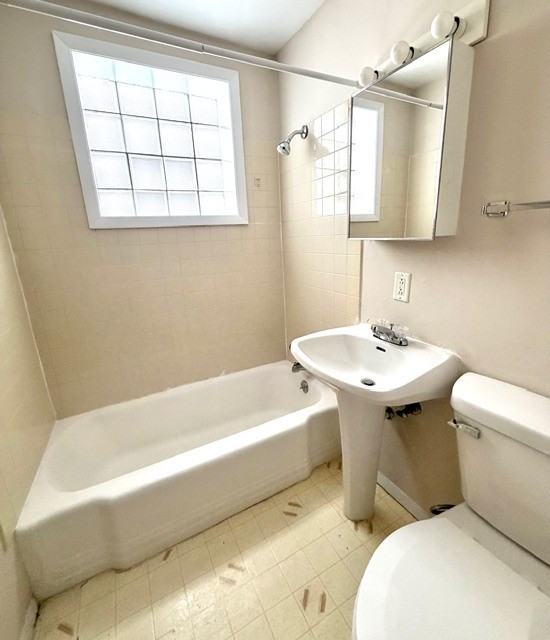 306 W. Hill St. - Photo 5 of 9