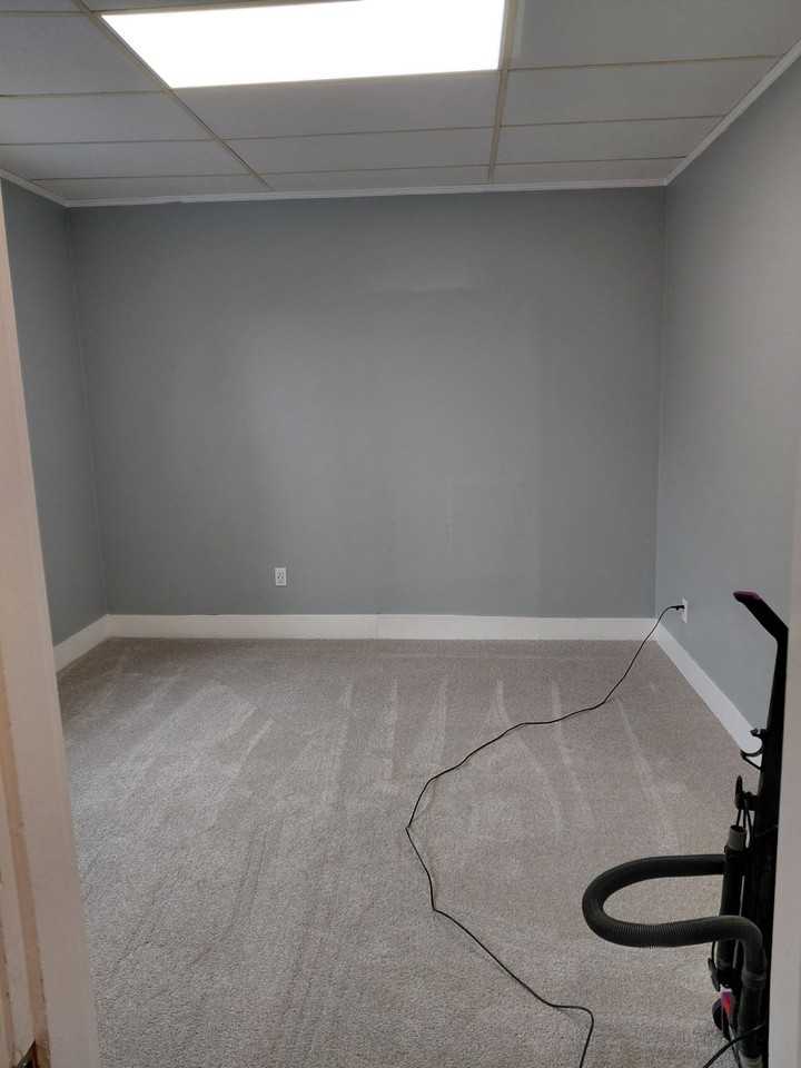 498-500 Main St - Photo 5 of 6