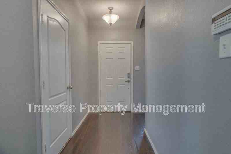 629 Sparrow Dr - Photo 5 of 30