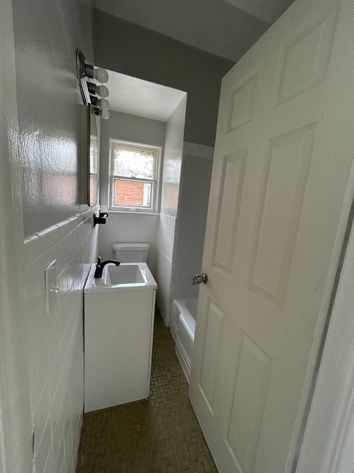 Neville Apartments - Photo 4 of 34