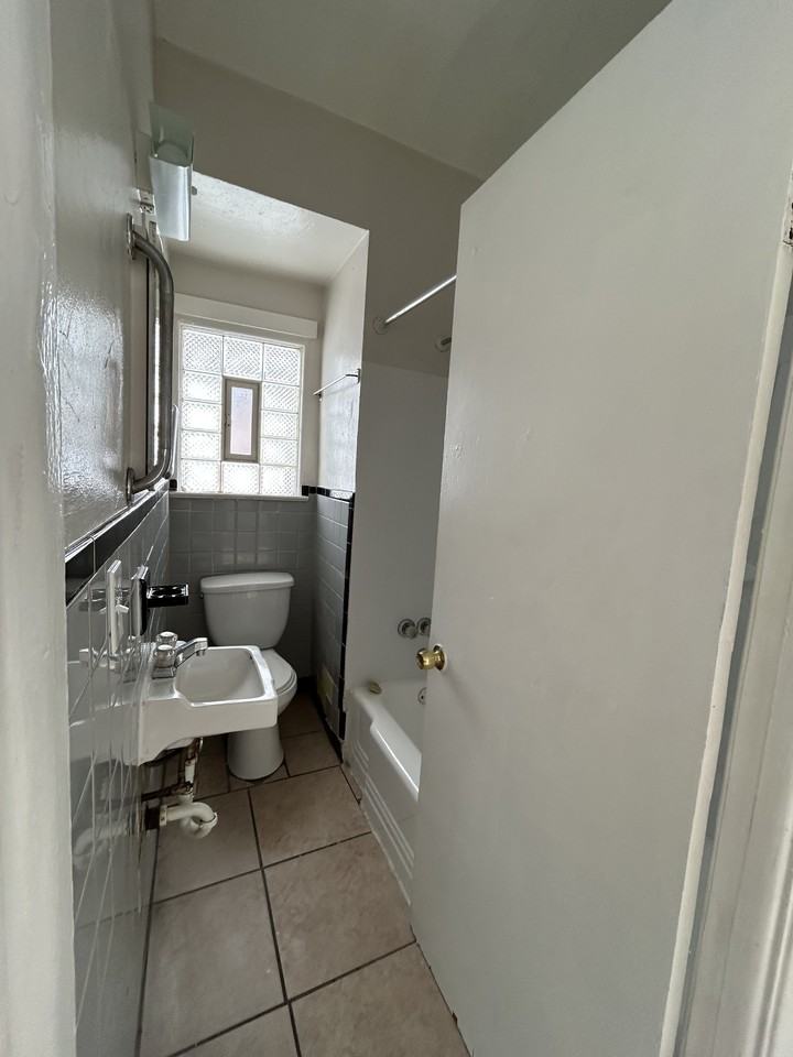 Neville Apartments - Photo 4 of 21