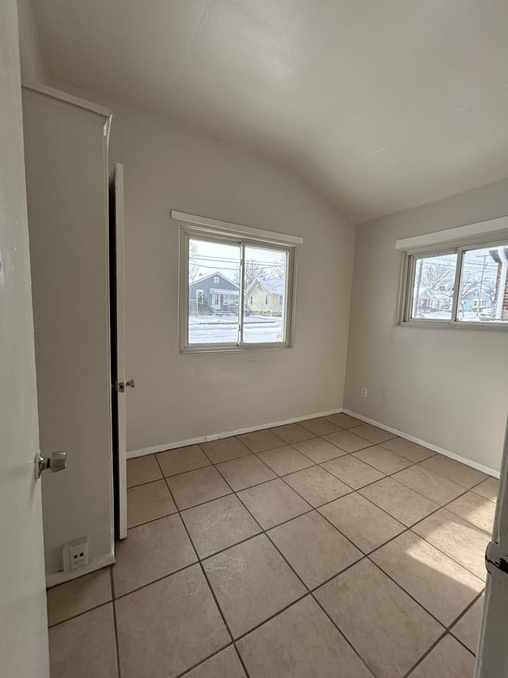 Neville Apartments - Photo 5 of 21