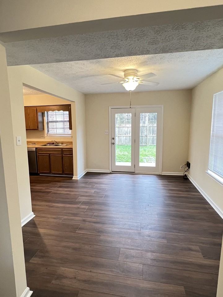 368 Deputy Lane - Photo 6 of 25