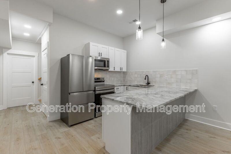 1124 Garfield St #B - Photo 5 of 42