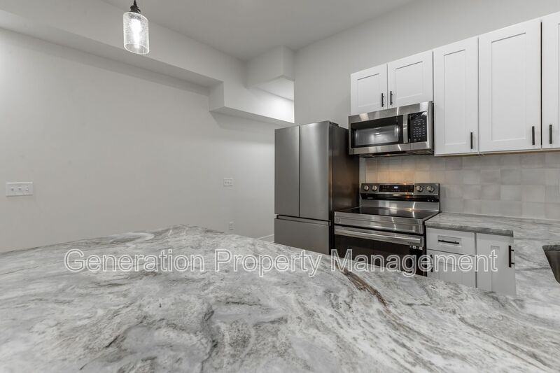 1124 Garfield St #B - Photo 6 of 42