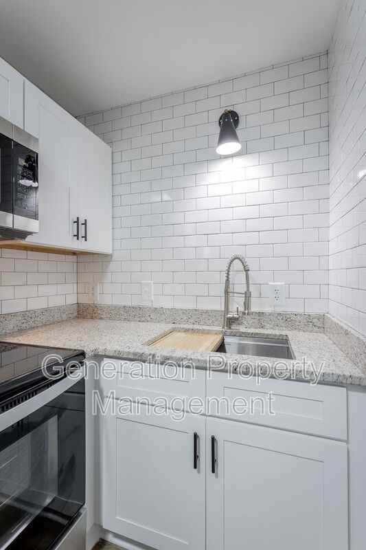 655 4th St Ne #6 - Photo 3 of 29