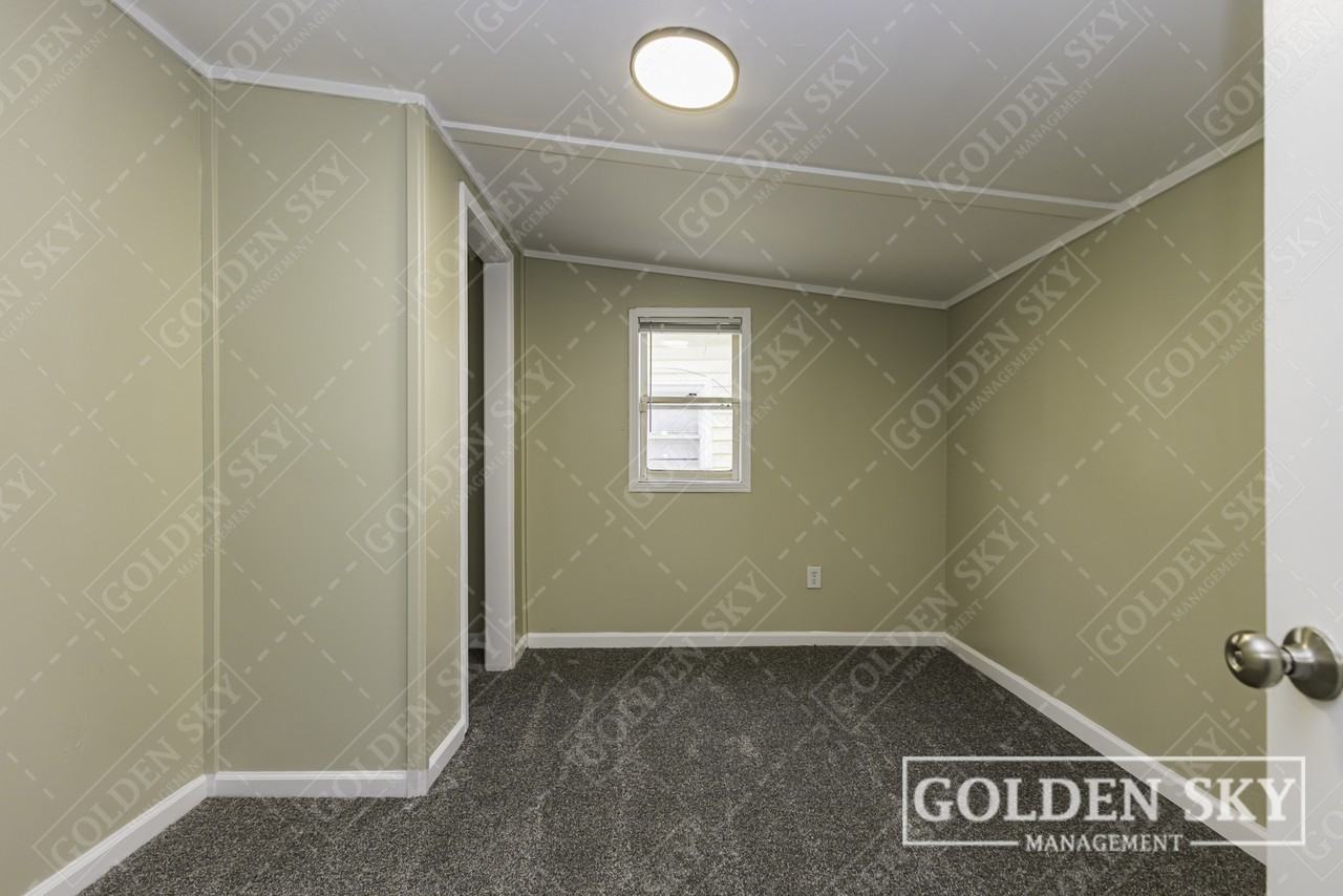 615 South Mound Street - Photo 3 of 14