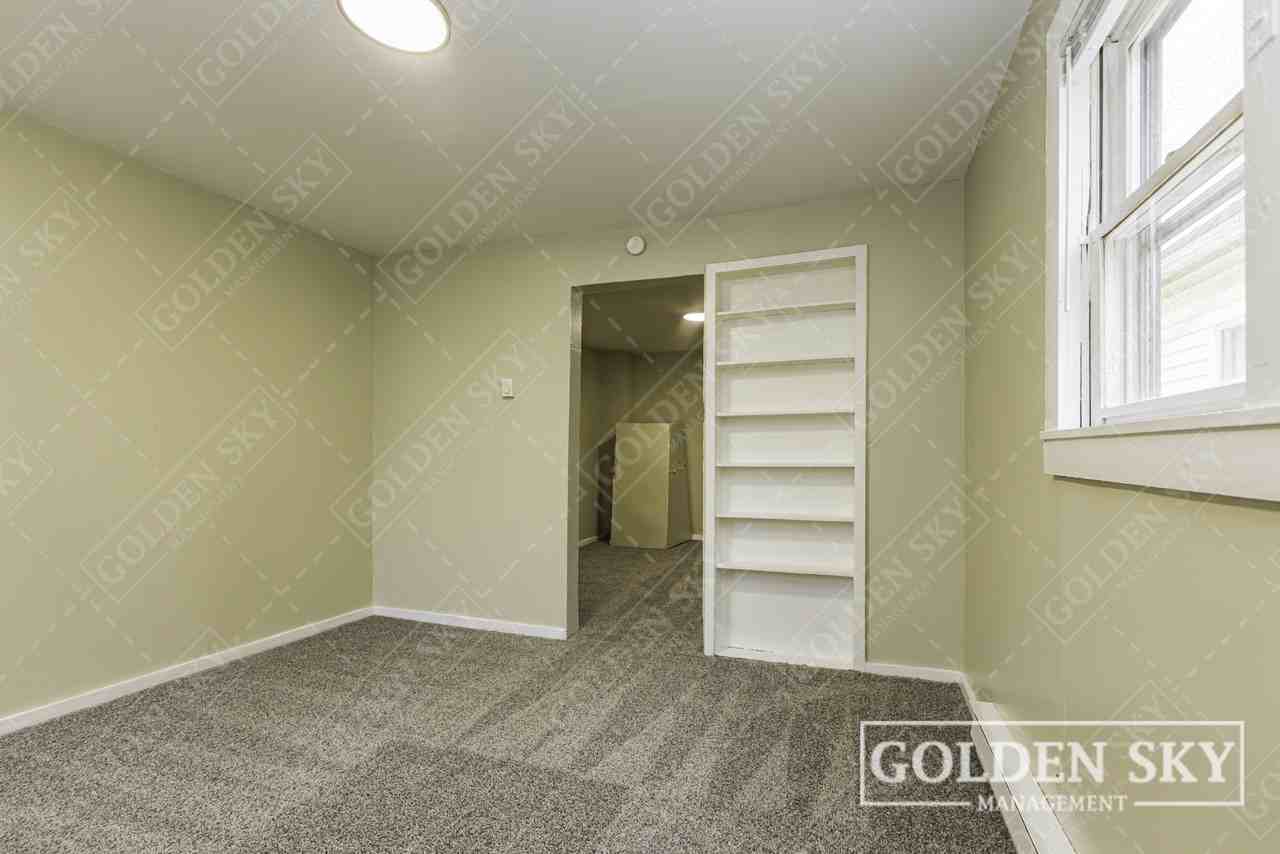 619 South Mound Street - Photo 2 of 6