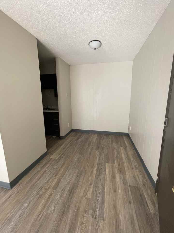 2932-2962 Brookside Dr #2 - Photo 3 of 7