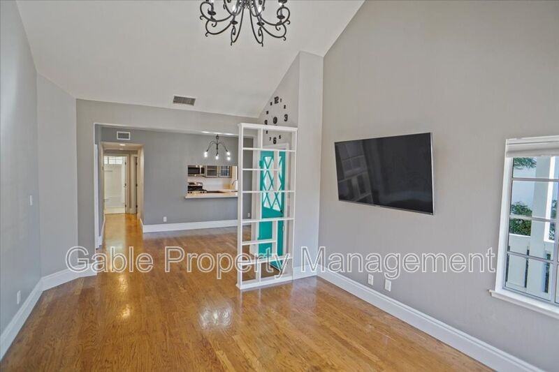 26020 Moreno Dr - Photo 5 of 26