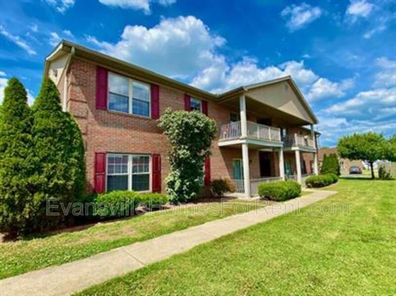 1713 N Spring St - Photo 2 of 21