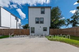featured image of 6309 Sandra St #2