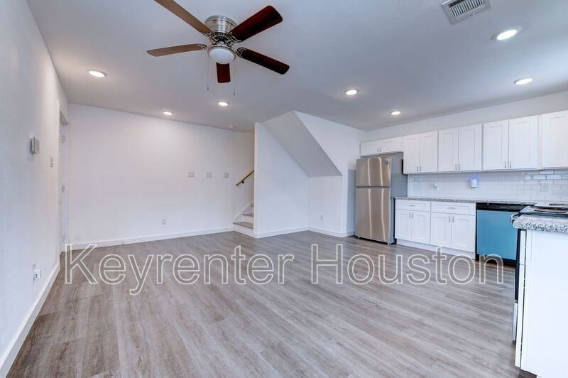 6309 Sandra St #2 - Photo 7 of 24