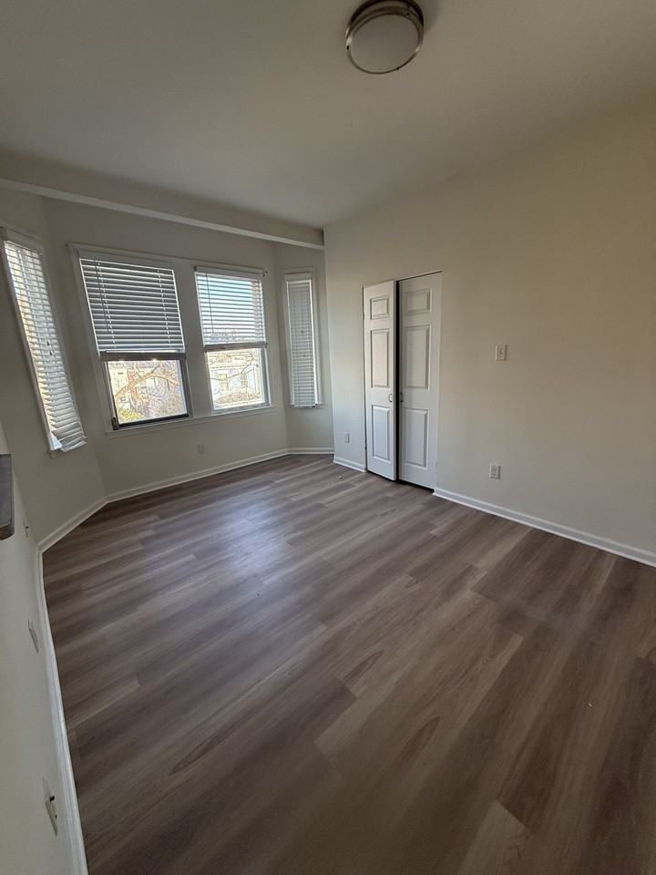 Kenyon House Family Cooperative - Photo 2 of 9