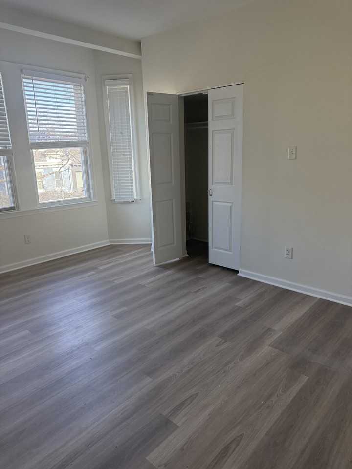 Kenyon House Family Cooperative - Photo 4 of 9