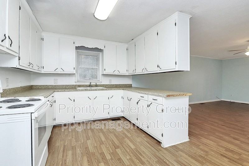 110 Maudie Ln - Photo 5 of 18