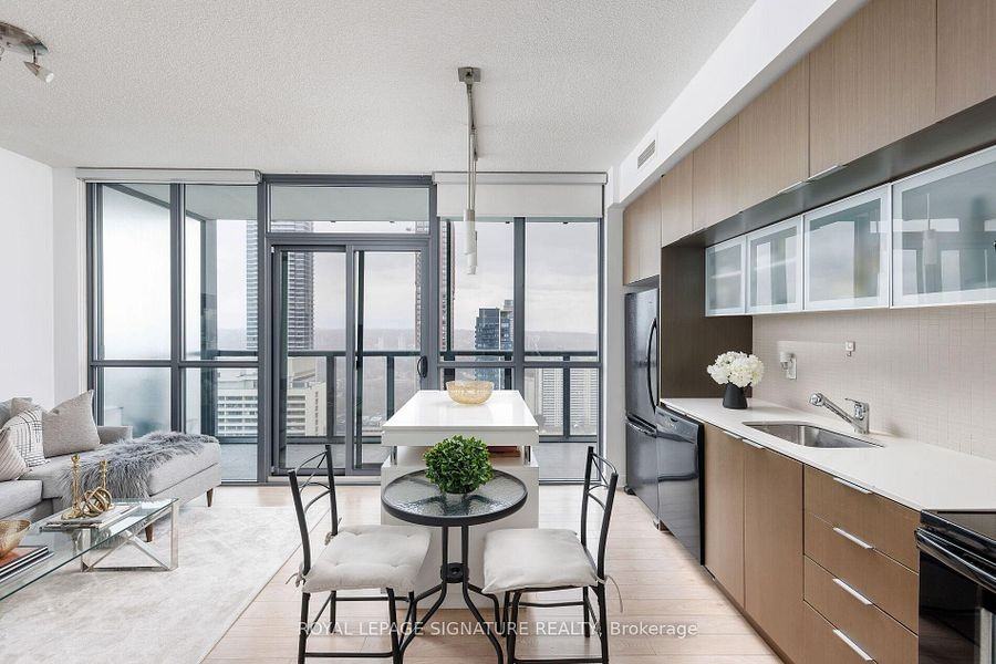 110 Charles Street East #3410 - Photo 7 of 17