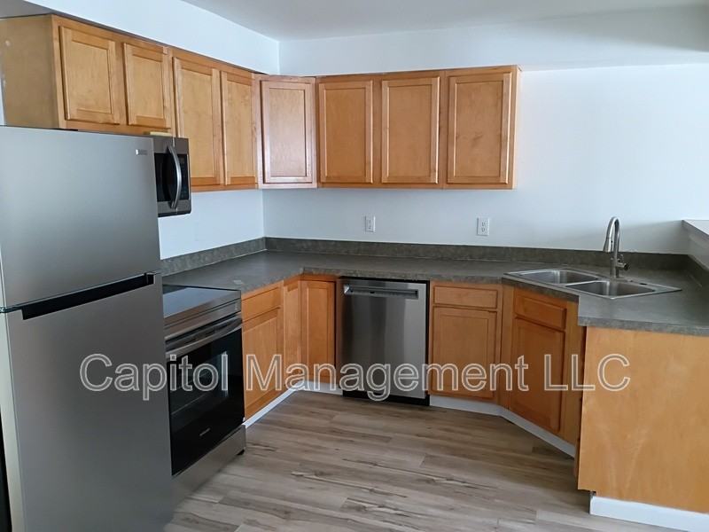 3322 W Michigan Ave #3 - Photo 3 of 7