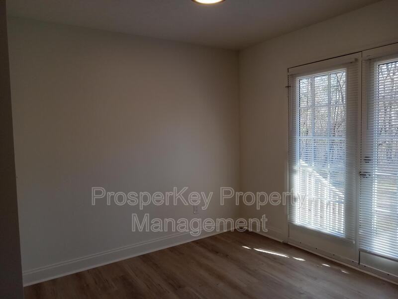 1100 43rd Ct - Photo 6 of 20