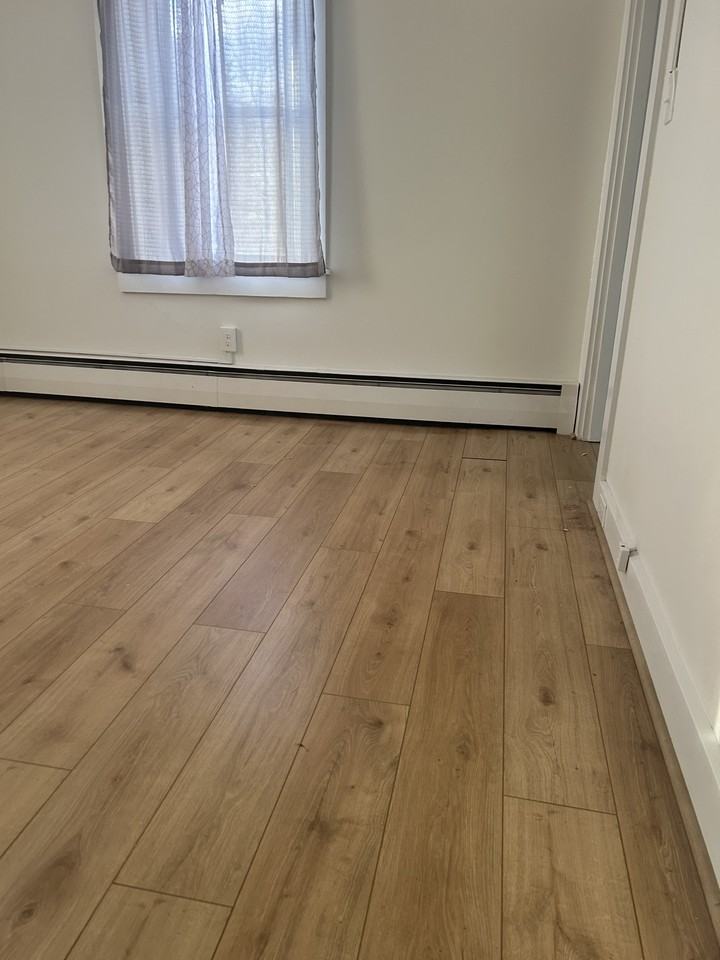 1863 Lincoln Highway East Flr 2 - Photo 5 of 10