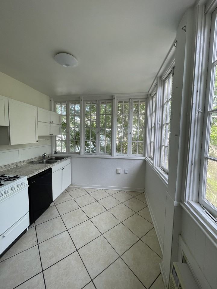 4401-11 Danneel - Photo 4 of 9