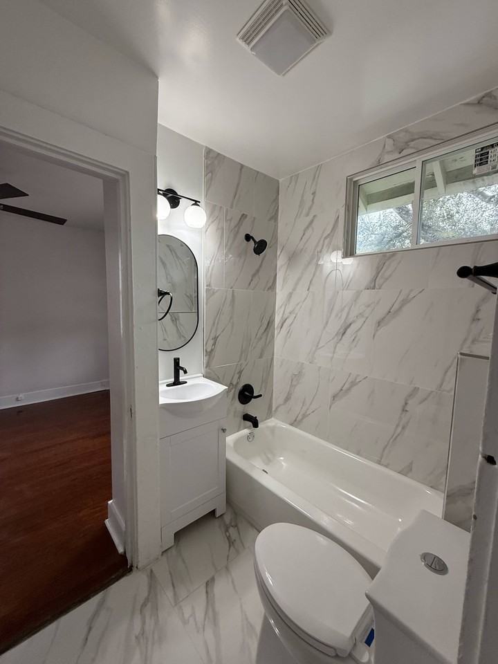 3539 St Charles Ave. - Photo 4 of 9