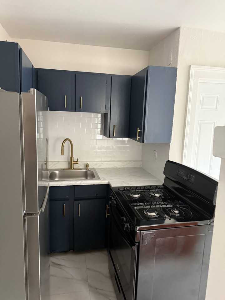 3539 St Charles Ave. - Photo 7 of 9