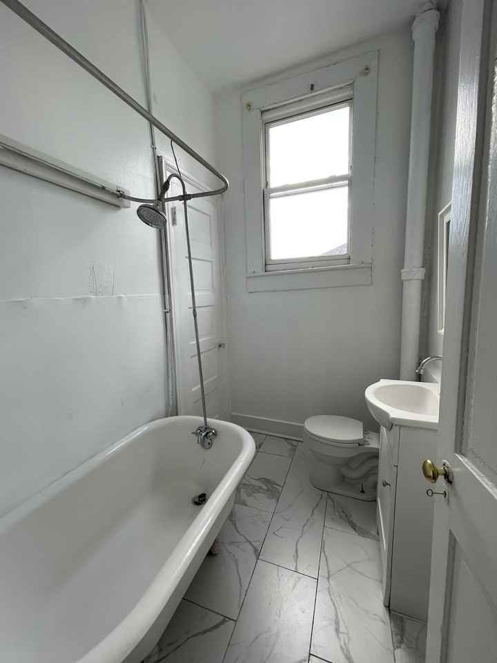 3936 Prytania - Photo 7 of 8