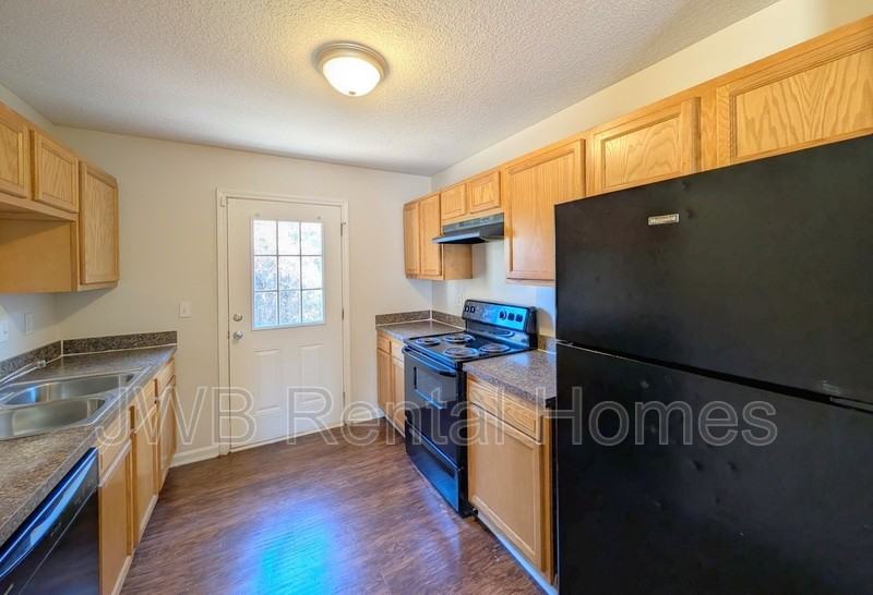 7538 Hare Ave - Photo 4 of 19