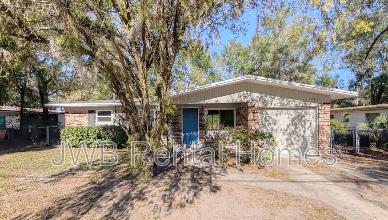 4281 Mcdaniel Dr - Photo 2 of 18