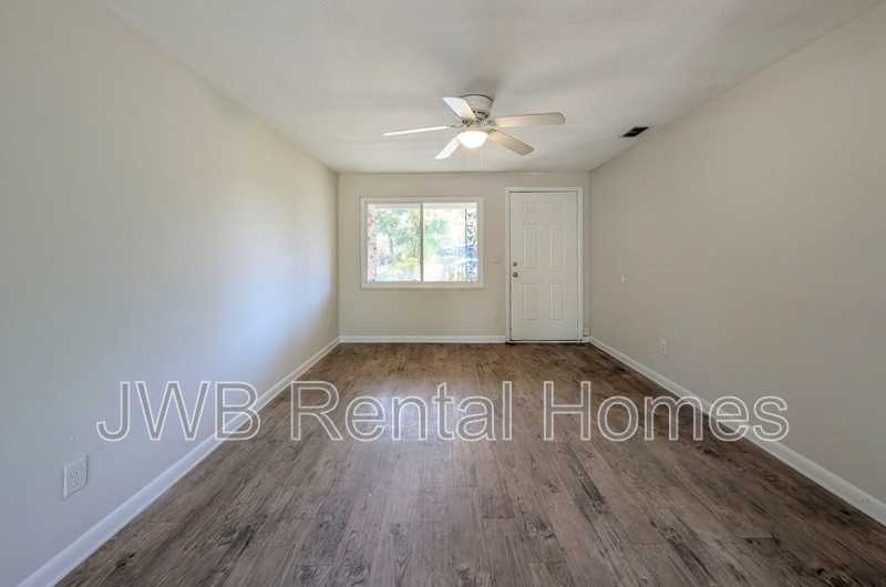 4281 Mcdaniel Dr - Photo 6 of 18