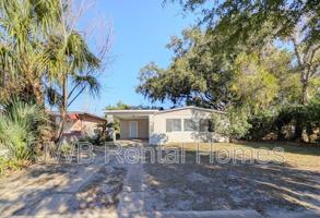 featured image of 249 W 43rd St