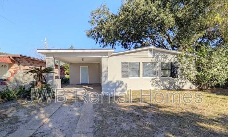 249 W 43rd St - Photo 2 of 17